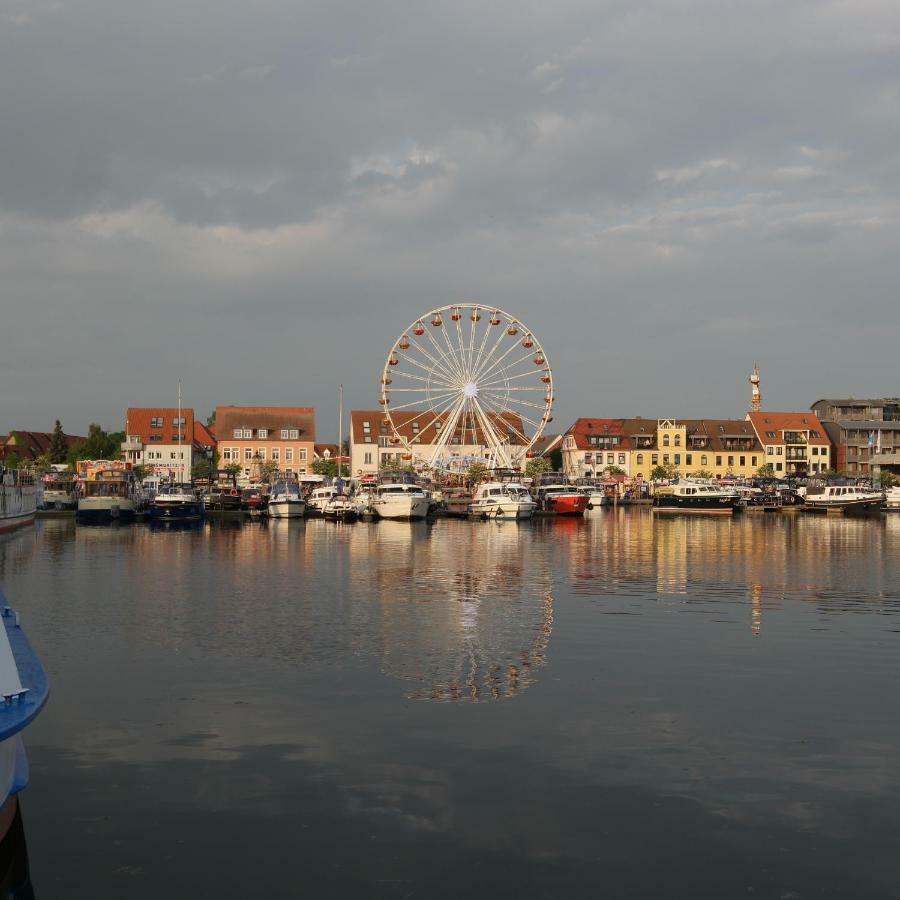 Mueritz-Brise Waren (Mueritz) Exterior foto